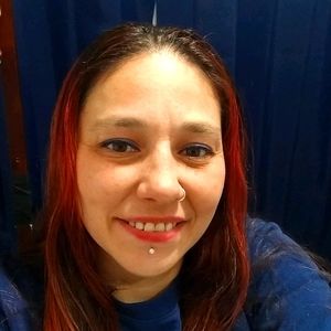 Meet your Posher, Holly v